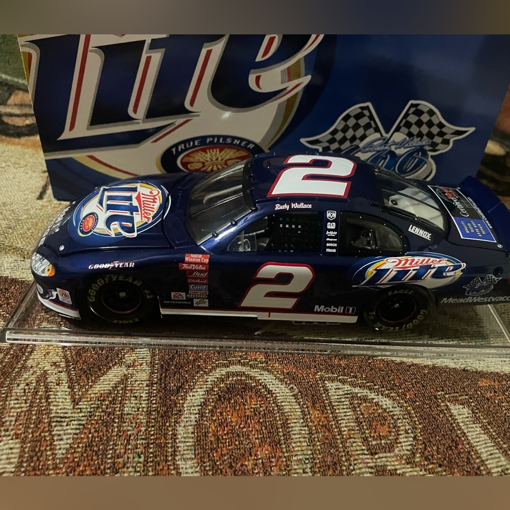 NASCAR Rusty Wallace 600th Consecutive Start 1:24 Diecast Car Miller Lite NOS